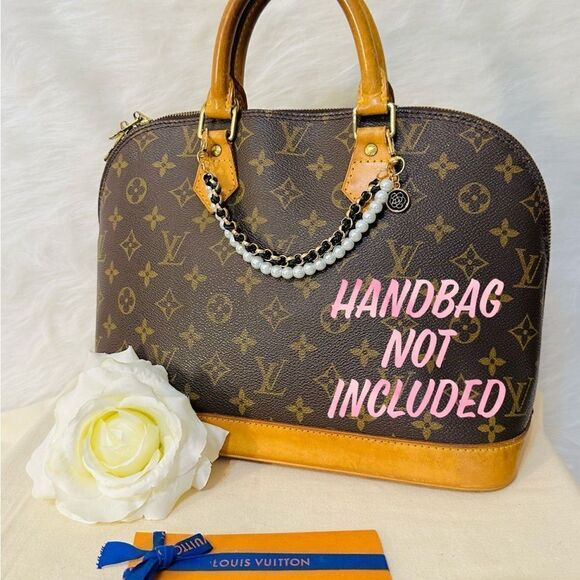 Decorative Accesories  - Picture 2 of 3